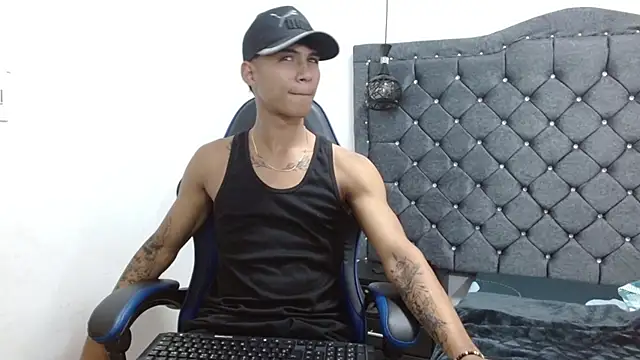 Snapshot of luka_big18 chatting on 03/21/26, 02:27 luka big18 online show from 03/21/26, 02:27