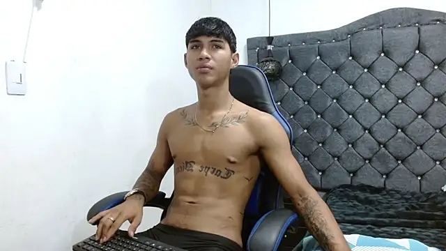 Snapshot of luka_big18 chatting on 04/11/26, 06:51 luka big18 online show from 04/11/26, 06:51