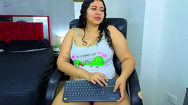 goodgirlxxl online show from 06/10/26, 01:06