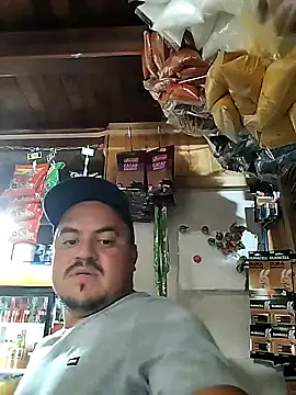 Snapshot of coupleCol90 chatting on 03/10/26, 08:58 coupleCol90 online show from 03/10/26, 08:58