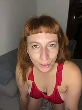 Snapshot of redboxofpandora chatting on 03/25/26, 10:49 redboxofpandora online show from 03/25/26, 10:49