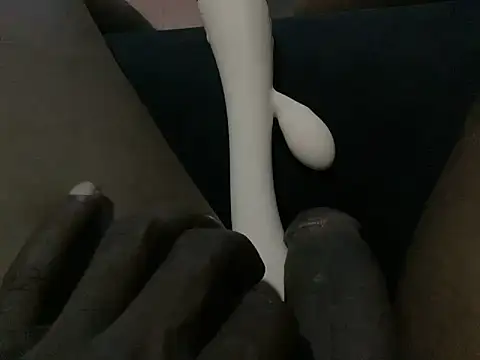 Snapshot of TICKDICK320 chatting on 02/16/26, 07:10 TICKDICK320 online show from 02/16/26, 07:10