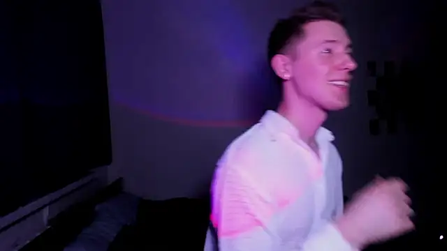 Snapshot of vence_dor chatting on 02/17/26, 06:36 vence dor online show from 02/17/26, 06:36