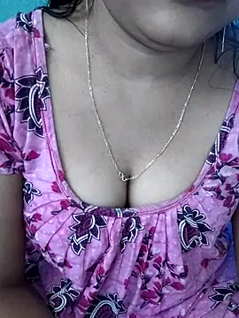 Snapshot of sona_sweet chatting on 04/04/26, 11:08 sona sweet online show from 04/04/26, 11:08