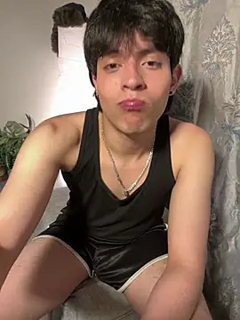 Snapshot of _-Lucky-_ chatting on 03/08/26, 02:04 -Lucky- online show from 03/08/26, 02:04