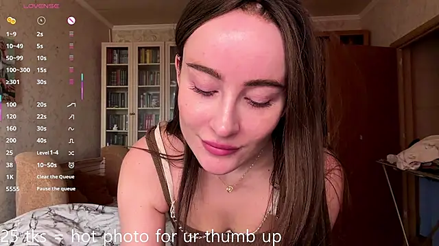 ToriHellberg online show from 03/13/26, 09:27