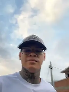 Snapshot of Maxtor_ chatting on 03/15/26, 11:27 Maxtor online show from 03/15/26, 11:27