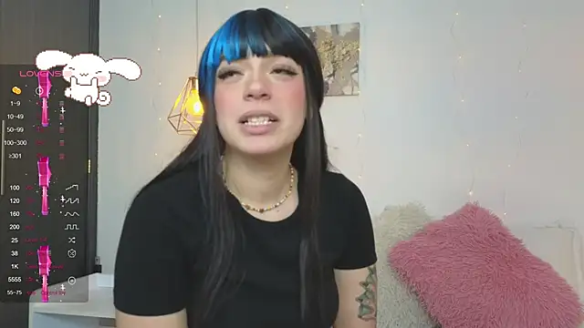 Snapshot of Emma_softt chatting on 06/23/26, 01:58 Emma softt online show from 06/23/26, 01:58