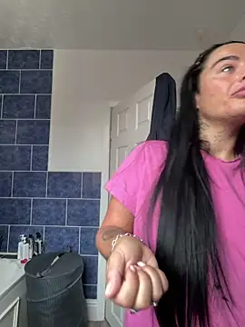 Snapshot of Darkfantisyx chatting on 06/15/26, 11:56 Darkfantisyx online show from 06/15/26, 11:56