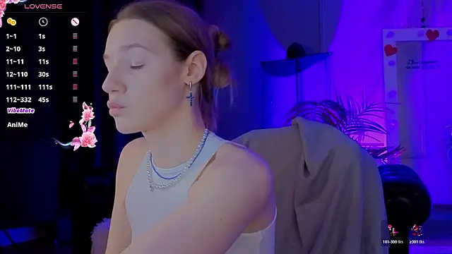 Snapshot of Vanessa__Lui chatting on 02/25/26, 03:43 Vanessa Lui online show from 02/25/26, 03:43