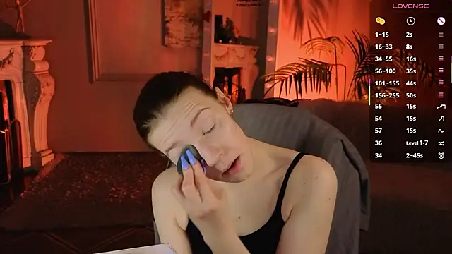 Snapshot of Vanessa__Lui chatting on 03/21/26, 11:15 Vanessa Lui online show from 03/21/26, 11:15