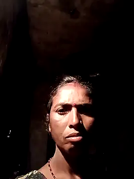 Snapshot of Hot_re83 chatting on 02/22/26, 09:57 Hot re83 online show from 02/22/26, 09:57