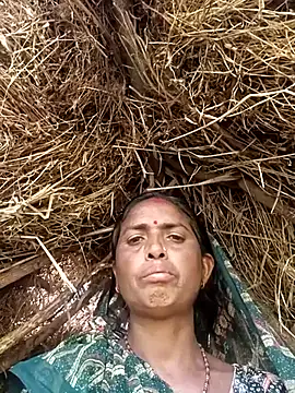 Snapshot of Hot_re83 chatting on 03/03/26, 10:43 Hot re83 online show from 03/03/26, 10:43