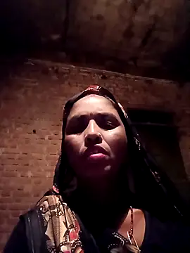 Snapshot of Hot_re83 chatting on 03/05/26, 04:14 Hot re83 online show from 03/05/26, 04:14