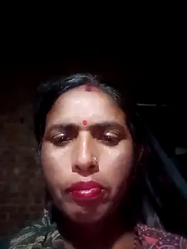 Snapshot of Hot_re83 chatting on 03/08/26, 03:05 Hot re83 online show from 03/08/26, 03:05