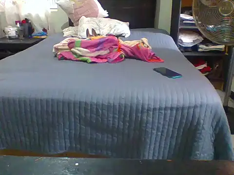 Snapshot of BeetledStoop chatting on 03/08/26, 07:28 BeetledStoop online show from 03/08/26, 07:28