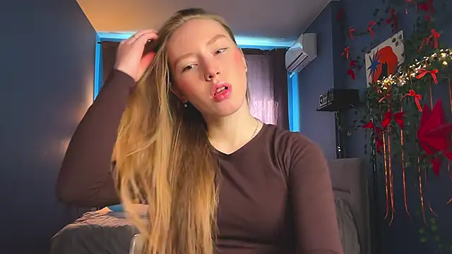 Snapshot of Anna_Kare chatting on 03/12/26, 07:25 Anna Kare online show from 03/12/26, 07:25