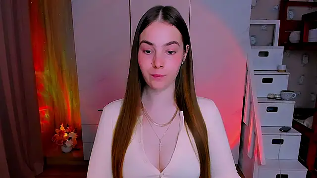Maddy Wood  online show from 04/29/26, 01:59