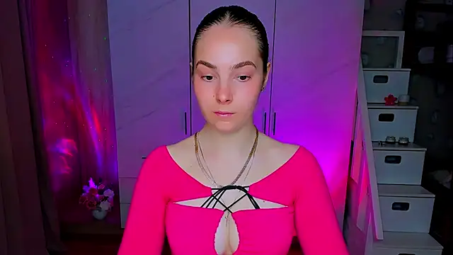 Maddy Wood  online show from 05/11/26, 02:12