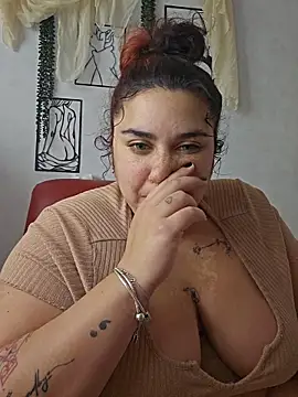 Snapshot of Deesse_luna chatting on 03/16/26, 09:35 Deesse luna online show from 03/16/26, 09:35