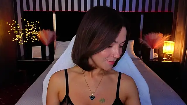 GracefulMichelle online show from 05/13/26, 07:22