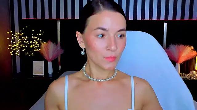 GracefulMichelle online show from 06/27/26, 07:41