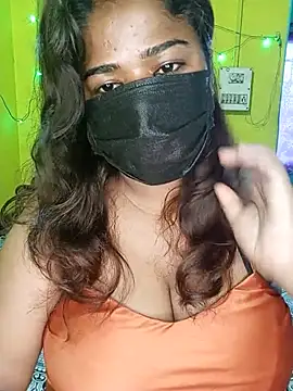 Snapshot of NISHHAA chatting on 06/24/26, 04:44 NISHHAA online show from 06/24/26, 04:44