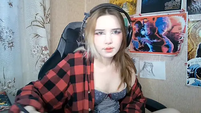 MilaTyan online show from 04/25/26, 03:09