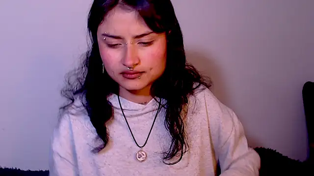 Snapshot of Lili__Clan chatting on 02/27/26, 01:38 Lili Clan online show from 02/27/26, 01:38