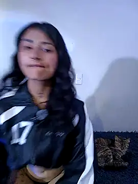 Snapshot of Lili__Clan chatting on 03/28/26, 05:56 Lili Clan online show from 03/28/26, 05:56