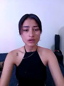 Snapshot of Lili__Clan chatting on 03/29/26, 03:45 Lili Clan online show from 03/29/26, 03:45