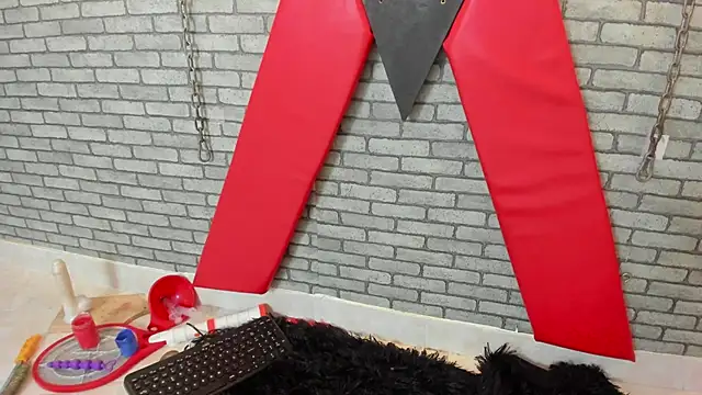 hillary bigbutt online show from 06/03/26, 02:33