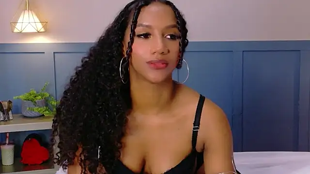 Snapshot of Chloe-Rose- chatting on 07/28/26, 11:17 Chloe-Rose- online show from 07/28/26, 11:17