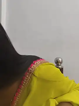 Cute-aryaa online show from 06/17/26, 05:14