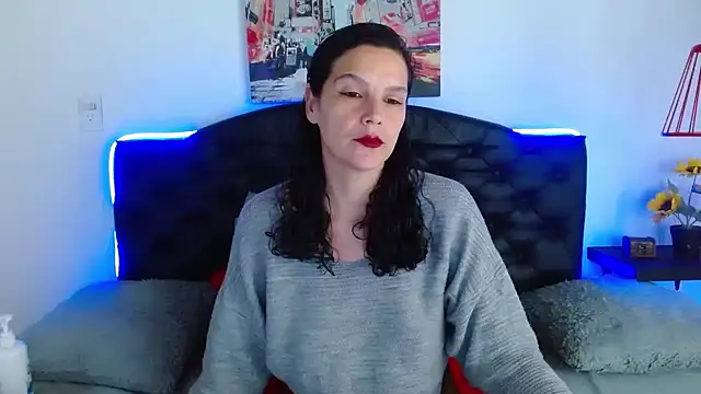 Snapshot of anya_nasty_ chatting on 04/14/26, 01:11 anya nasty online show from 04/14/26, 01:11
