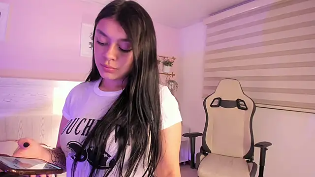 Lummii  online show from 04/28/26, 02:27