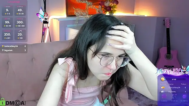 Snapshot of leylamirage chatting on 04/02/26, 01:31 leylamirage online show from 04/02/26, 01:31