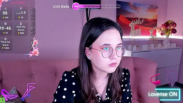 leylamirage online show from 05/17/26, 08:16