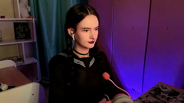 Snapshot of MabelDefina chatting on 03/20/26, 11:04 MabelDefina online show from 03/20/26, 11:04