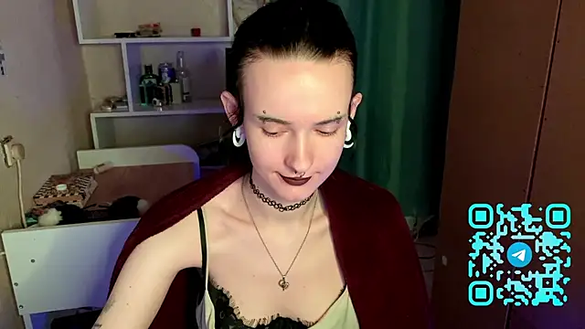 MabelDefina online show from 04/24/26, 11:01