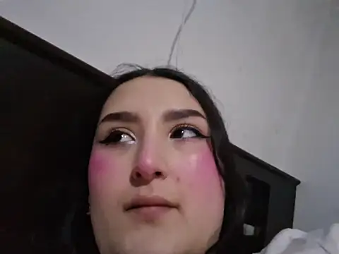 zoe moon   online show from 06/14/26, 12:07