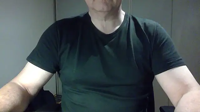 Snapshot of ViveLaFrance2026 chatting on 03/09/26, 06:56 ViveLaFrance2026 online show from 03/09/26, 06:56