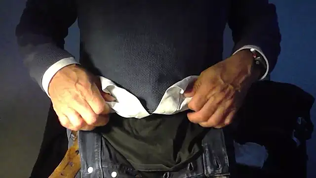 Snapshot of ViveLaFrance2026 chatting on 03/27/26, 08:09 ViveLaFrance2026 online show from 03/27/26, 08:09