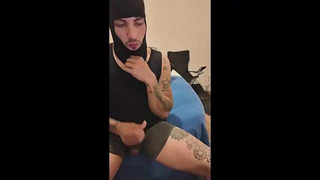 Snapshot of Alejandrosolerxxx chatting on 02/27/26, 12:54 Alejandrosolerxxx online show from 02/27/26, 12:54