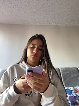 I Samanthaa online show from 05/06/26, 10:04