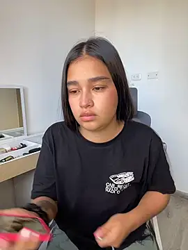 I Samanthaa online show from 06/25/26, 10:25
