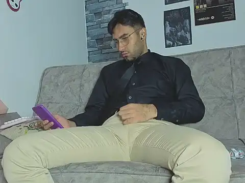 Justdavid  online show from 04/28/26, 06:13