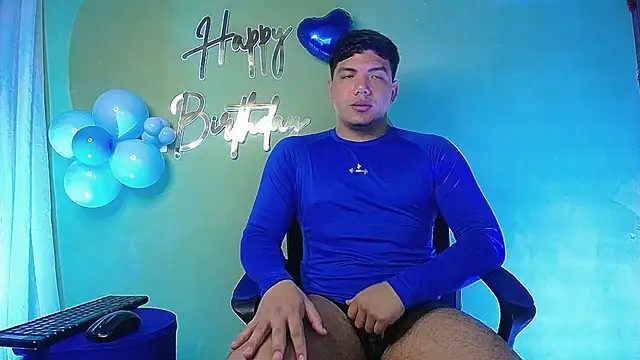 Snapshot of Uriel_Ray_ chatting on 02/22/26, 11:03 Uriel Ray online show from 02/22/26, 11:03