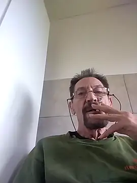 Snapshot of Costy601 chatting on 04/22/26, 11:45 Costy601 online show from 04/22/26, 11:45