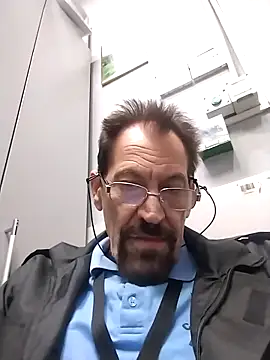 Snapshot of Costy601 chatting on 04/22/26, 11:50 Costy601 online show from 04/22/26, 11:50